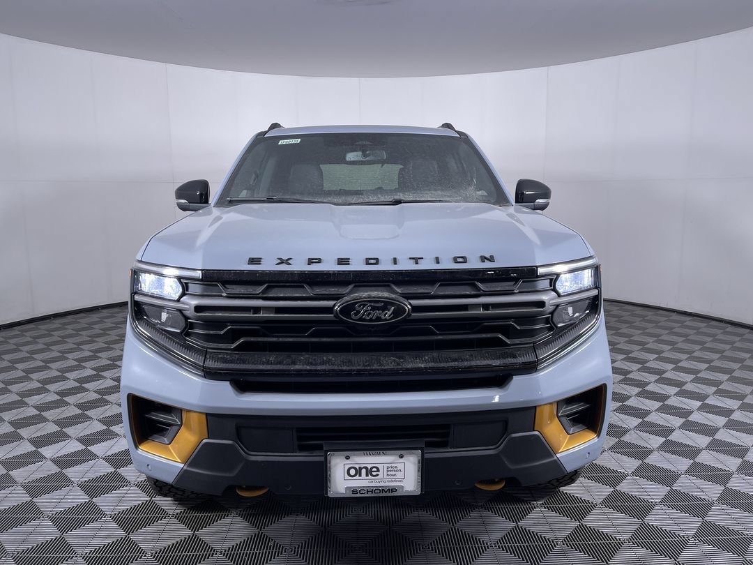 Used 2026 Glacier Gray Metallic Ford Tremor image 32
