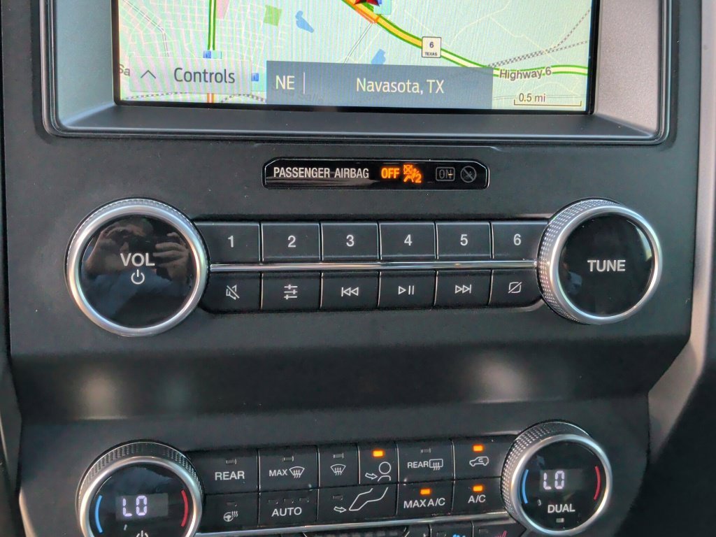 Used 2020 White Ford King Ranch image 33