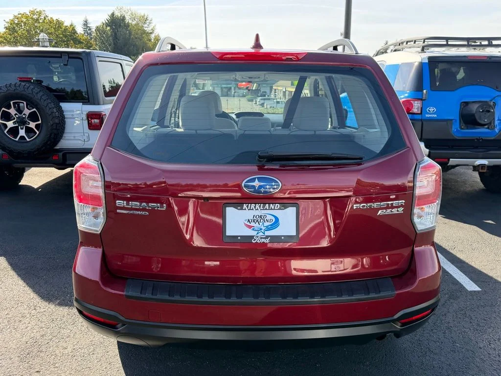 Used 2017 Venetian Red Pearl Subaru 2.5i image 8
