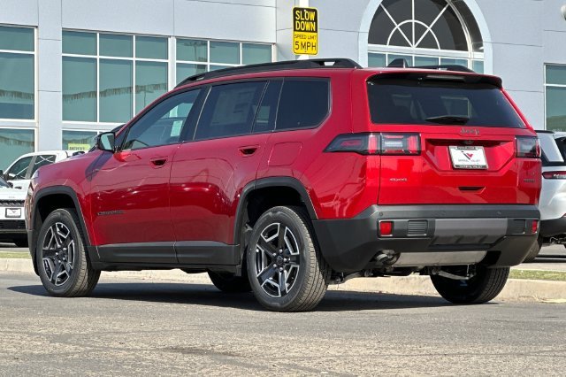 New 2026 Red Hot Pearl-Coat Exterior Paint Jeep Limited image 5