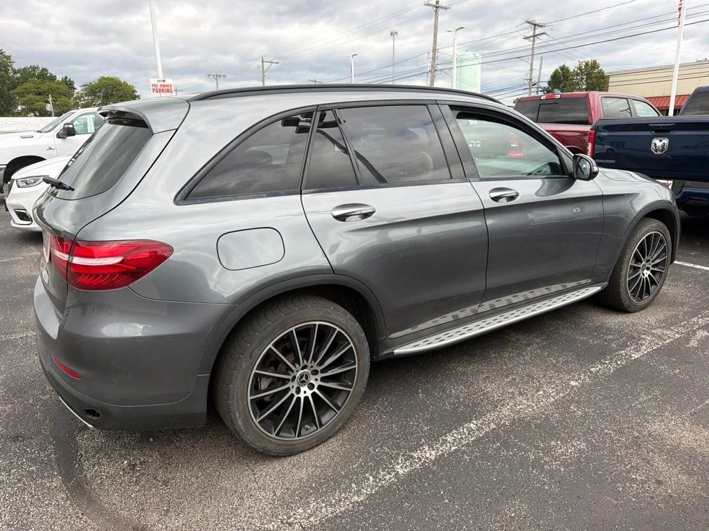 Used 2019  Mercedes-Benz GLC 300 image 10