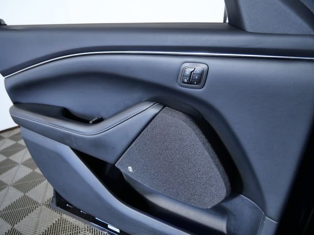Used 2023 Black Ford Premium image 29