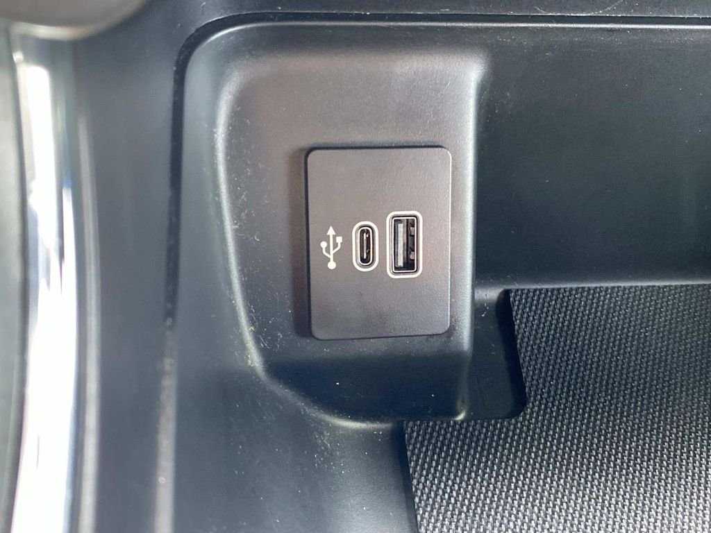 Used 2025 Atlas Blue Metallic Ford STX image 29