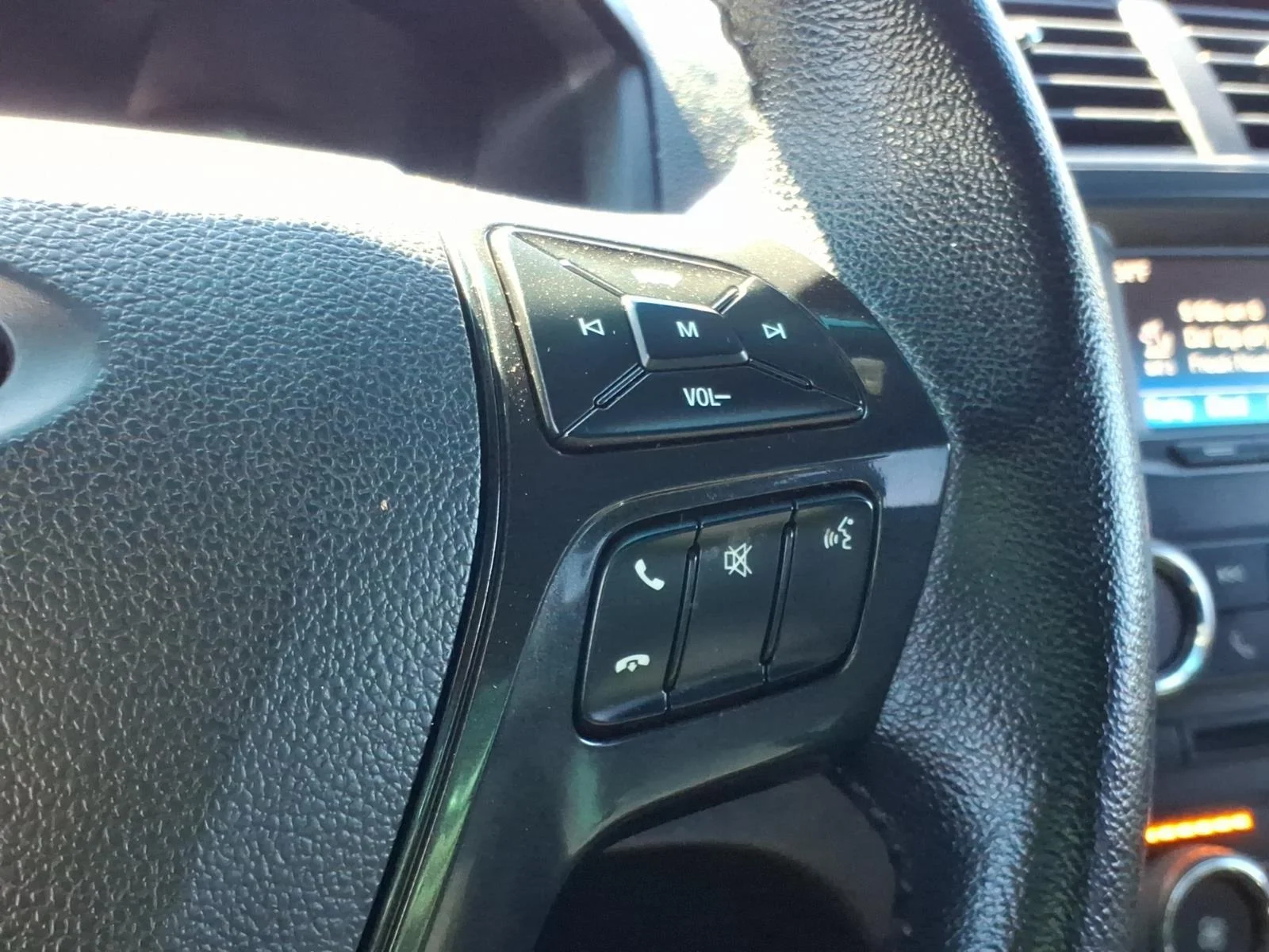 Used 2017 Ingot Silver Ford XLT image 23