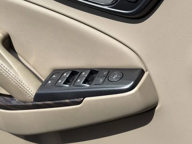 Used 2019 PEPPERDUST METALLIC GMC SLT Standard Edition image 23