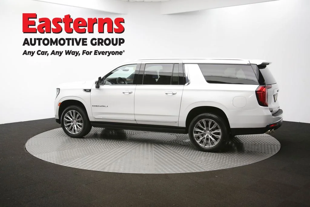 Used 2022 White GMC Denali image 68