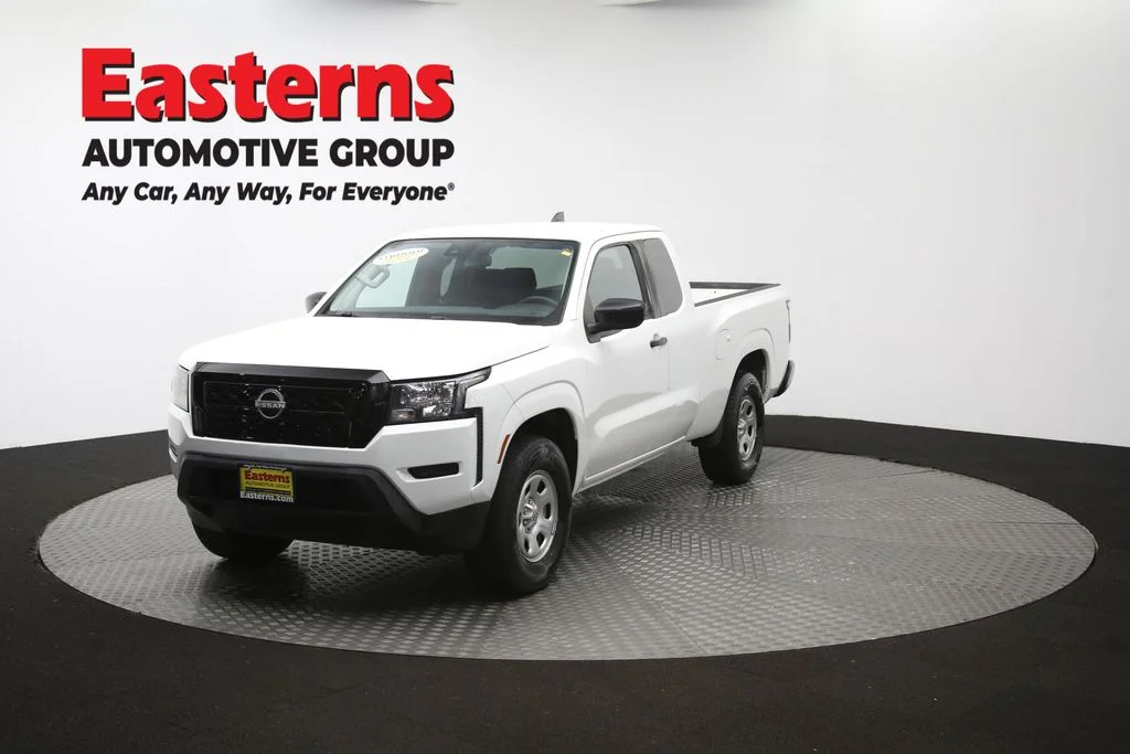 Used 2022 White Nissan S image 52