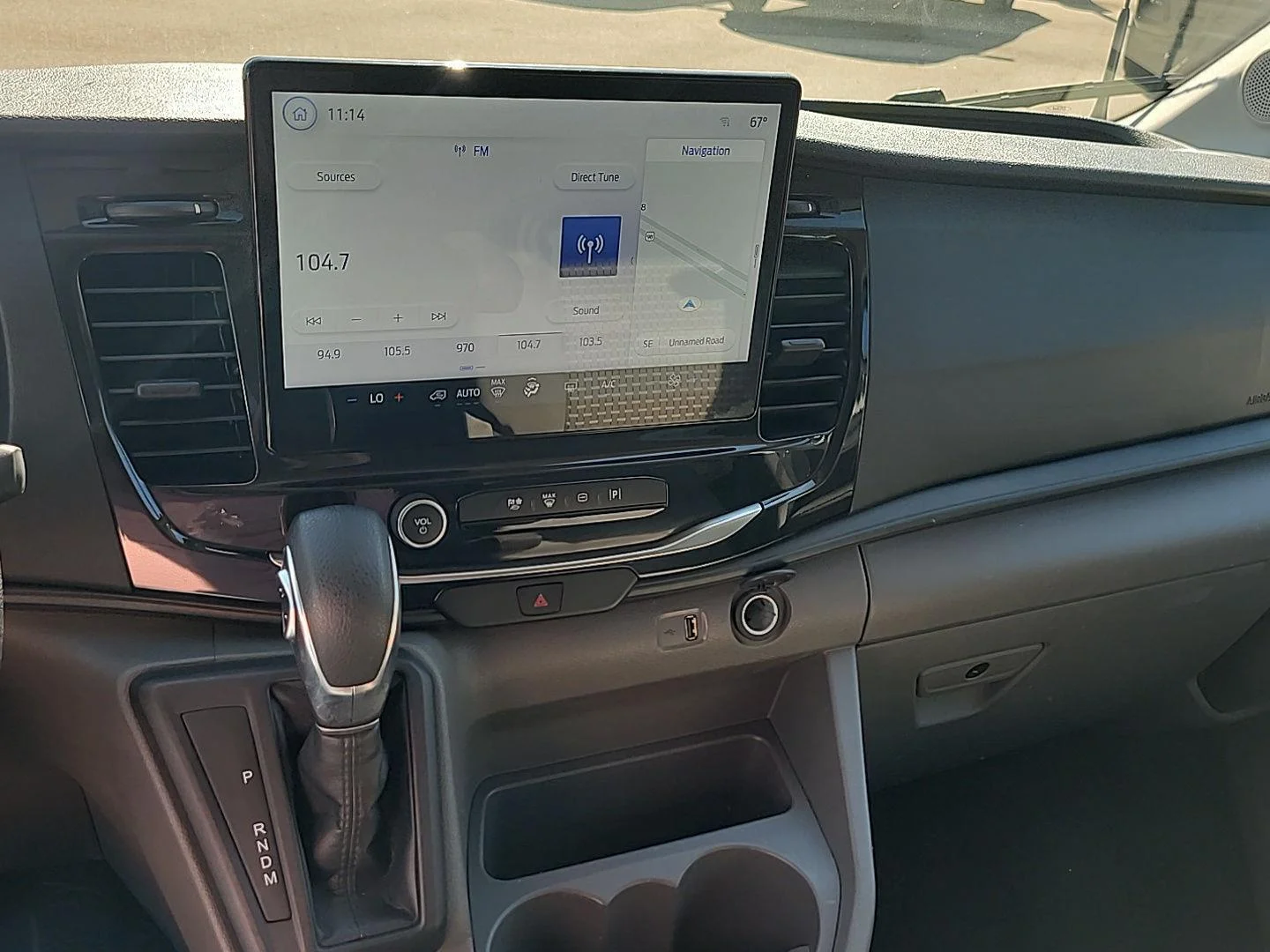Used 2024 Oxford White Ford 350 XLT image 5