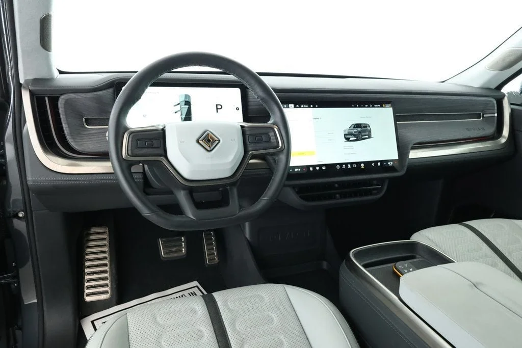 Used 2024 El Cap Granite Rivian Adventure Dual Motor Standard Pack w/ Ocean Coast Interior image 11