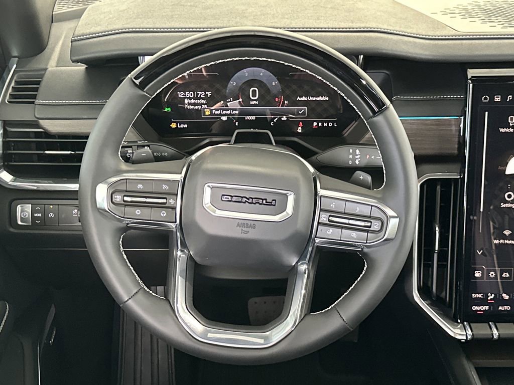 2026 GMC Acadia Denali - Photo 17