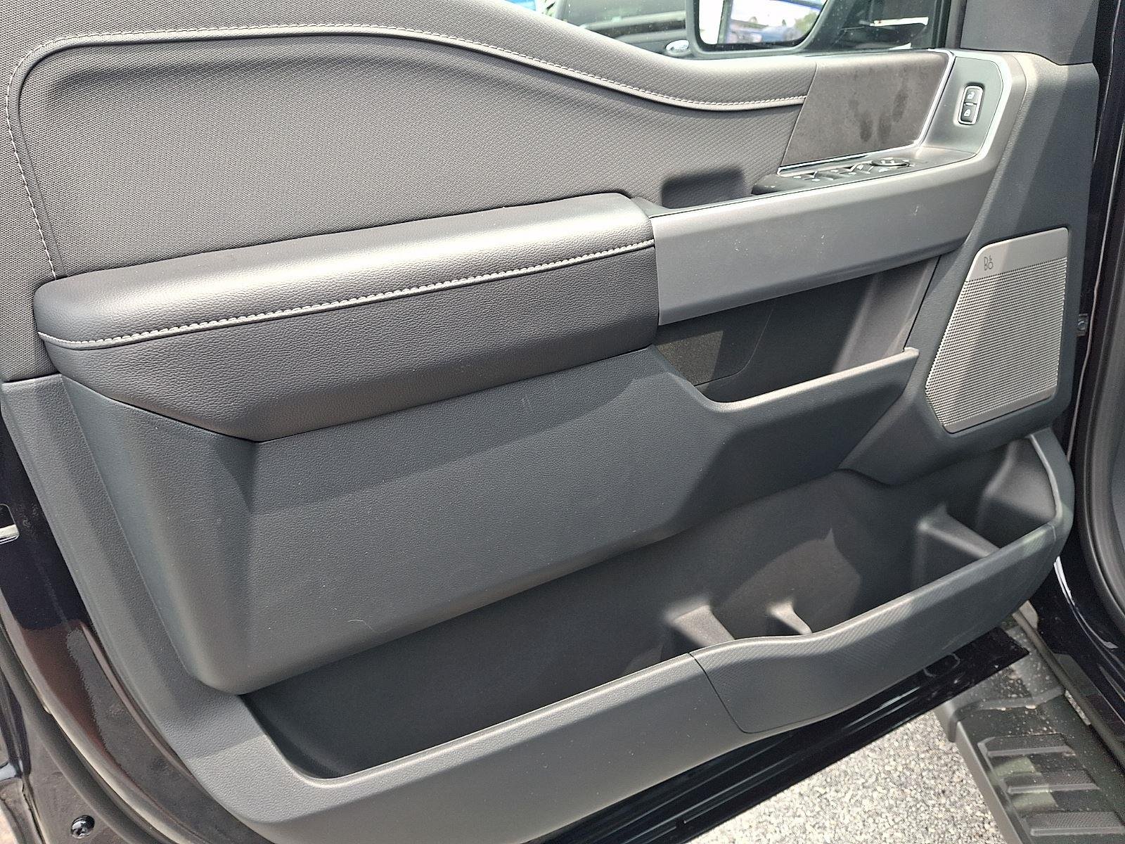 New 2026 Antimatter Blue Metallic Ford XLT image 9