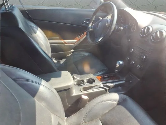 Used 2009 White Pontiac GT image 10