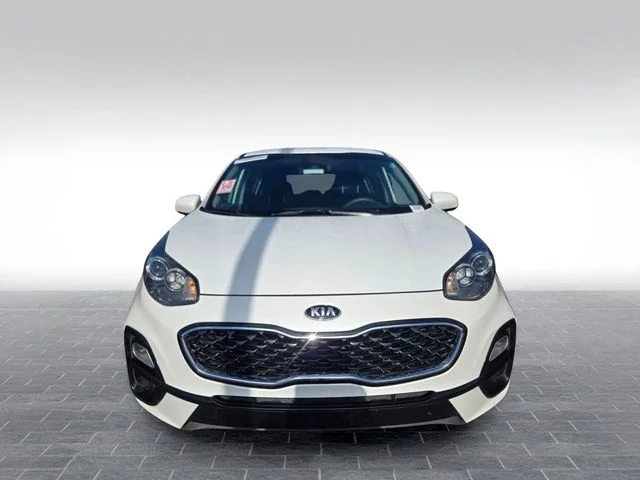 Used 2022 White Kia LX image 2