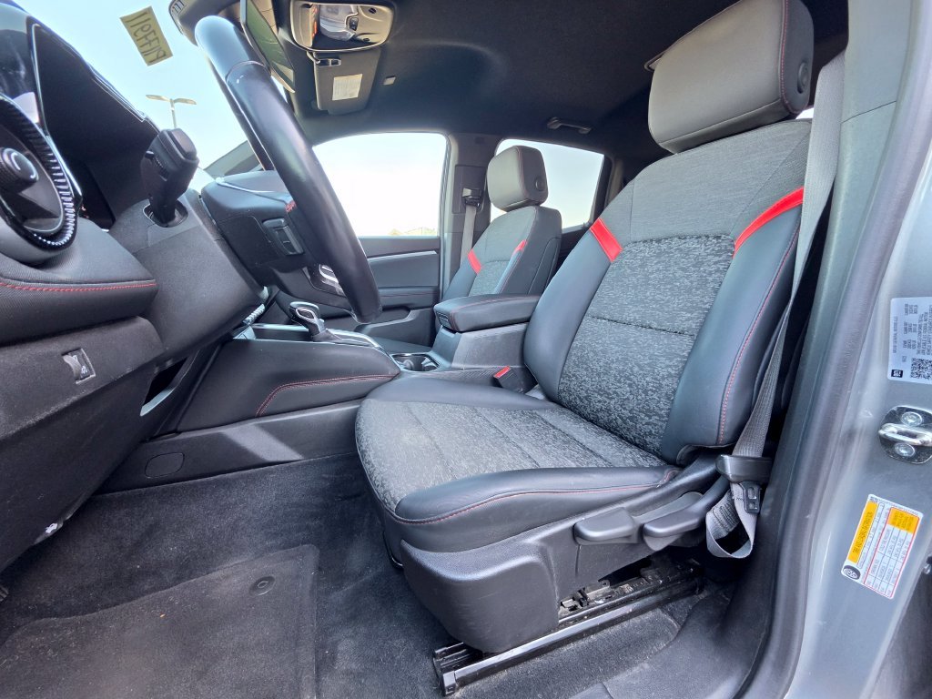 Used 2023 Gray Chevrolet Z71 image 13