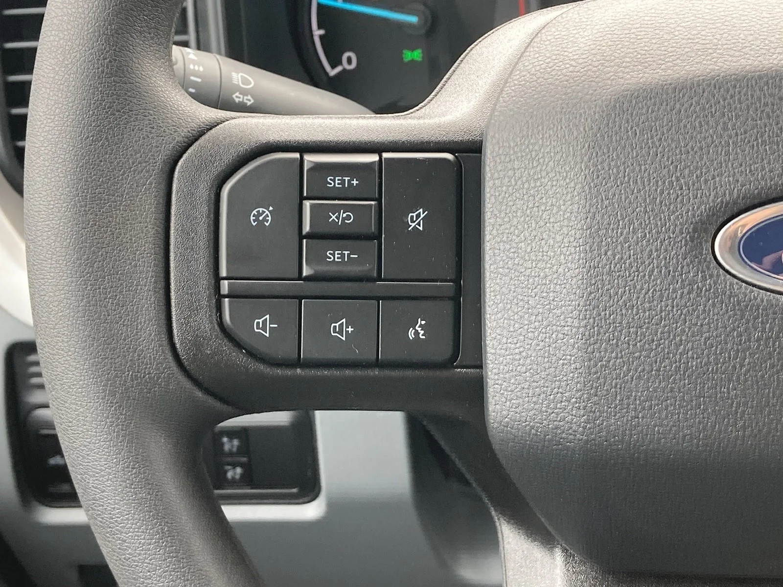 New 2026 Oxford White Ford F-350® XL image 19
