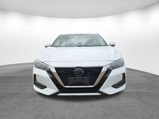 Used 2022 Cloud White Nissan SV image 2