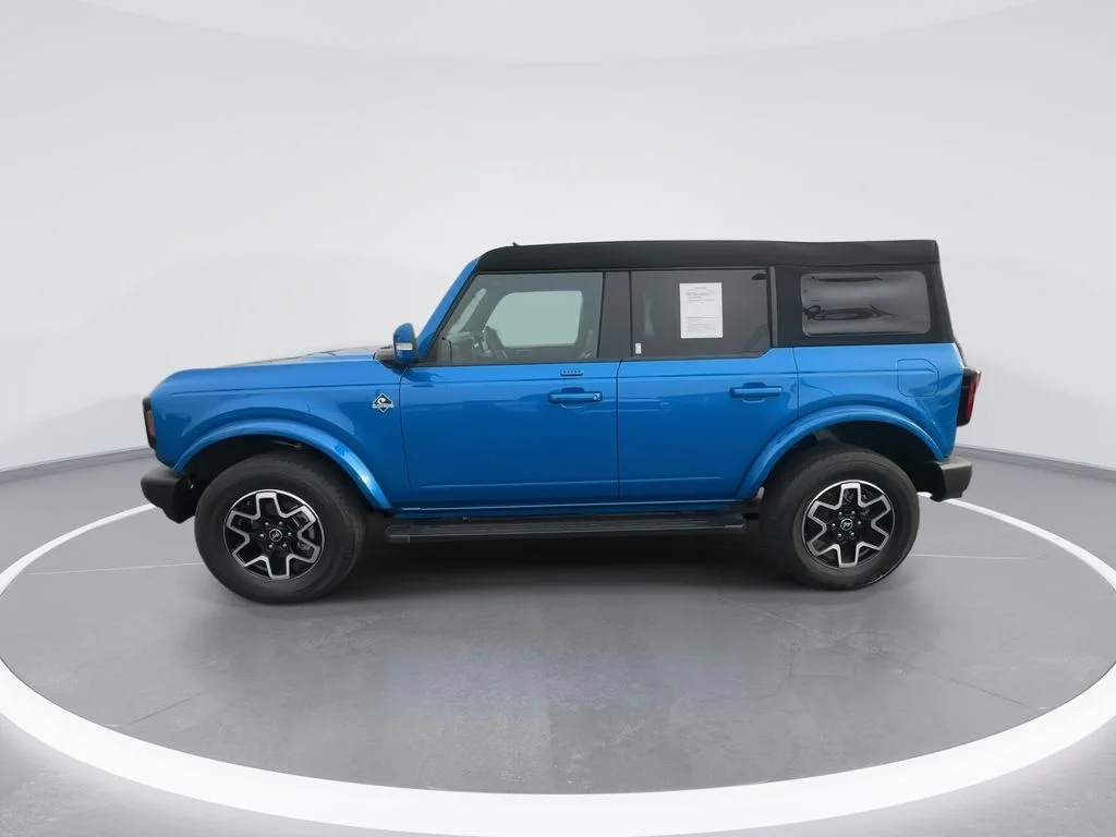 Used 2023 Blue Ford Outer Banks image 5