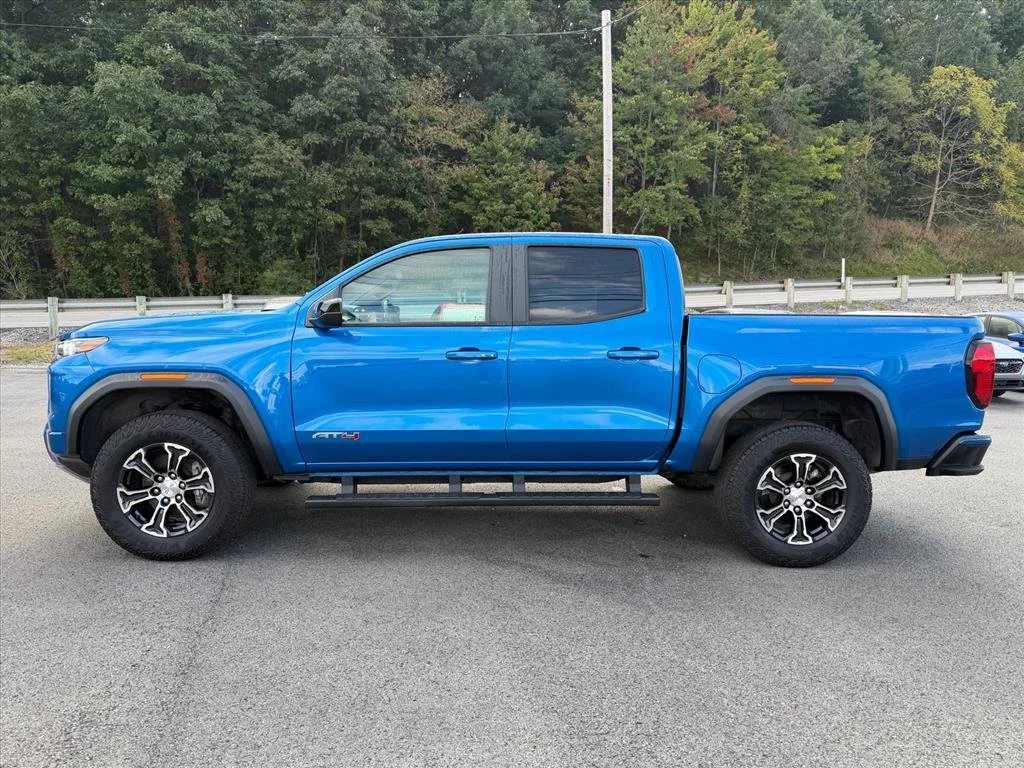 Used 2024 Blue GMC AT4 image 4