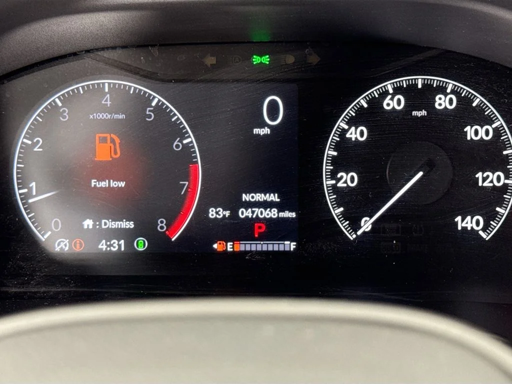 Used 2023  Honda EX image 12