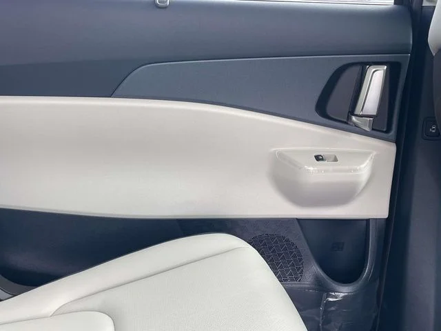 New 2026 Gray Kia EX image 20