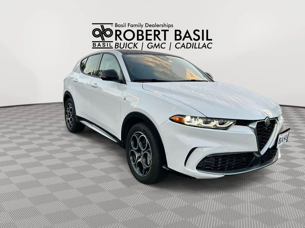 Used 2024 White Alfa Romeo Ti image 2