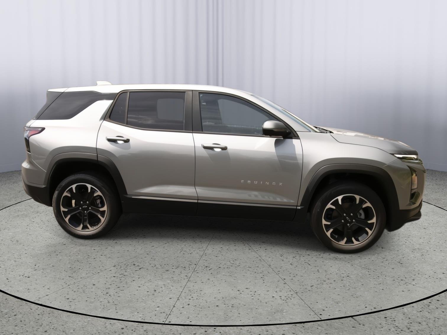2026 Chevrolet Equinox LT - Photo 9