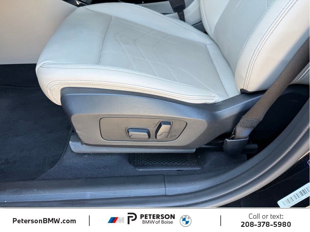 Used 2023 Black BMW xDrive28i image 21