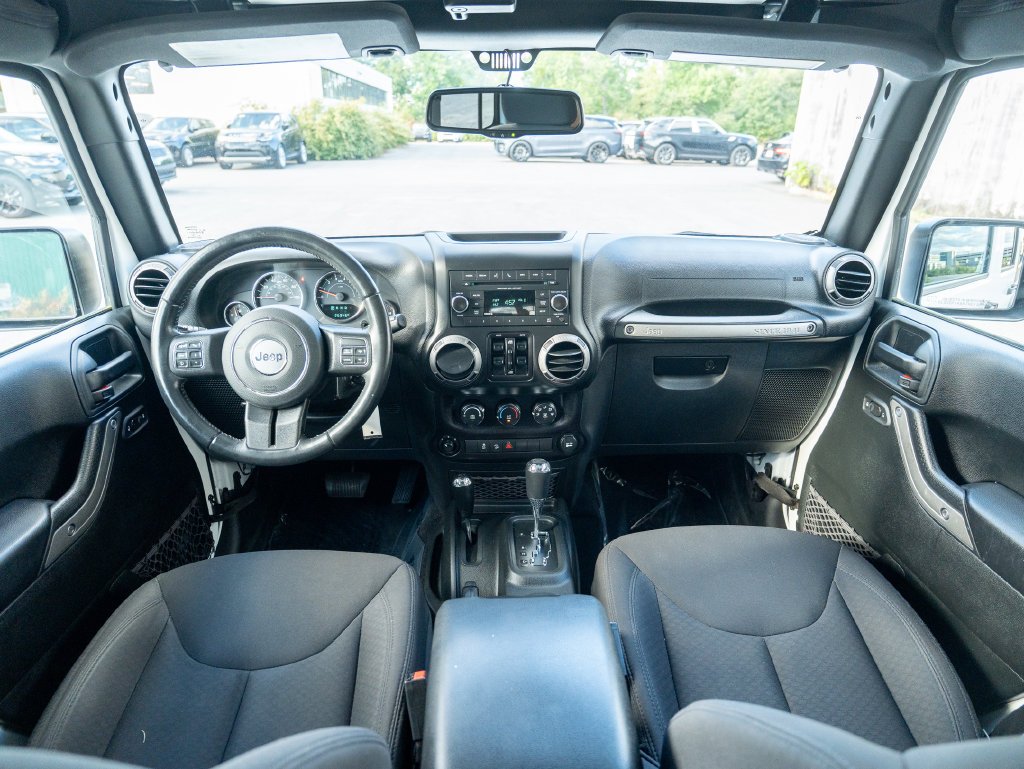 Used 2017 White Jeep Unlimited Sport image 19
