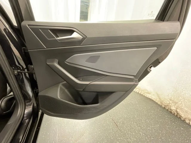 2025 Volkswagen Jetta SE - Photo 24