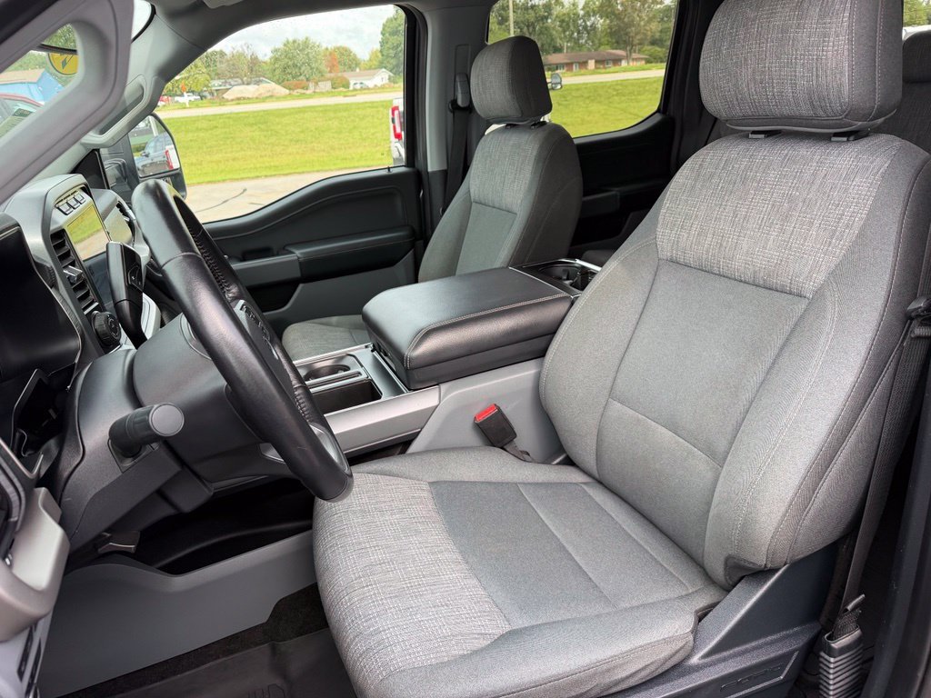 Used 2021 Gray Ford XLT image 3