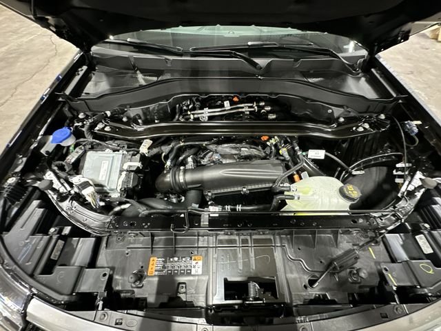 New 2026 Agate Black Metallic Ford Platinum™ image 22