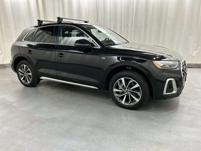 2024 Audi Q5 45 Premium Plus's photo