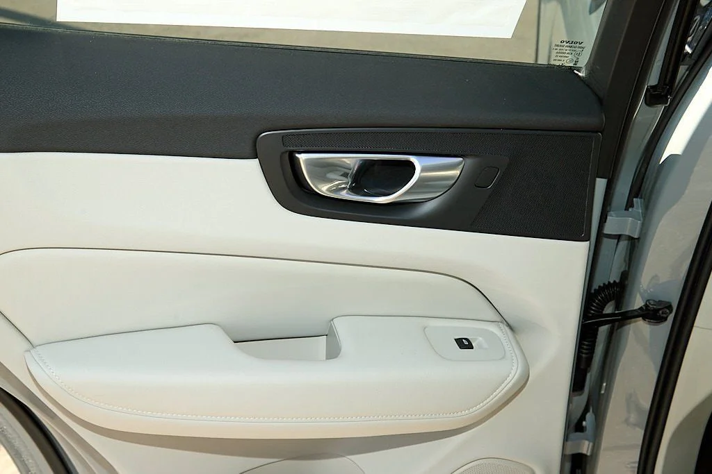 New 2026 Vapour Grey Volvo Ultra image 20