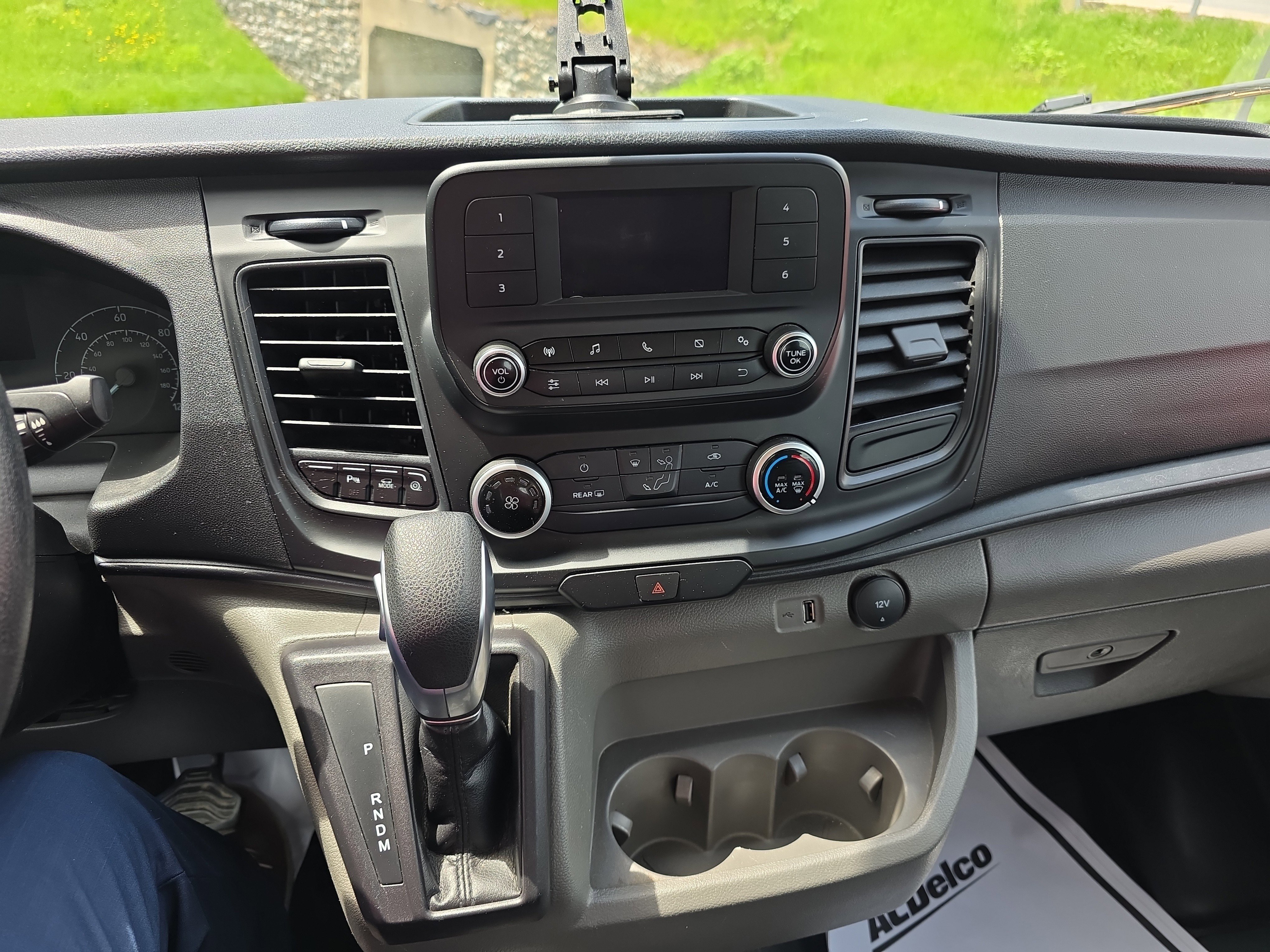 Used 2023 OXFORD WHITE Ford T250 MED RF AWD image 10