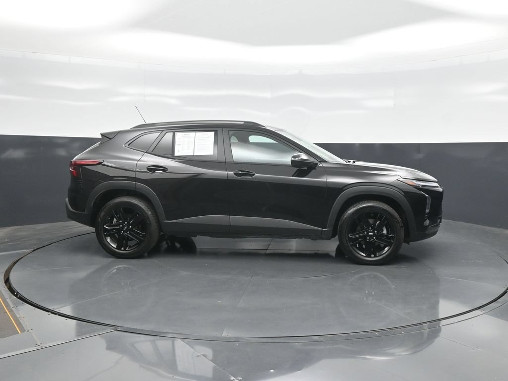 Used 2026 Black Chevrolet ACTIV image 8