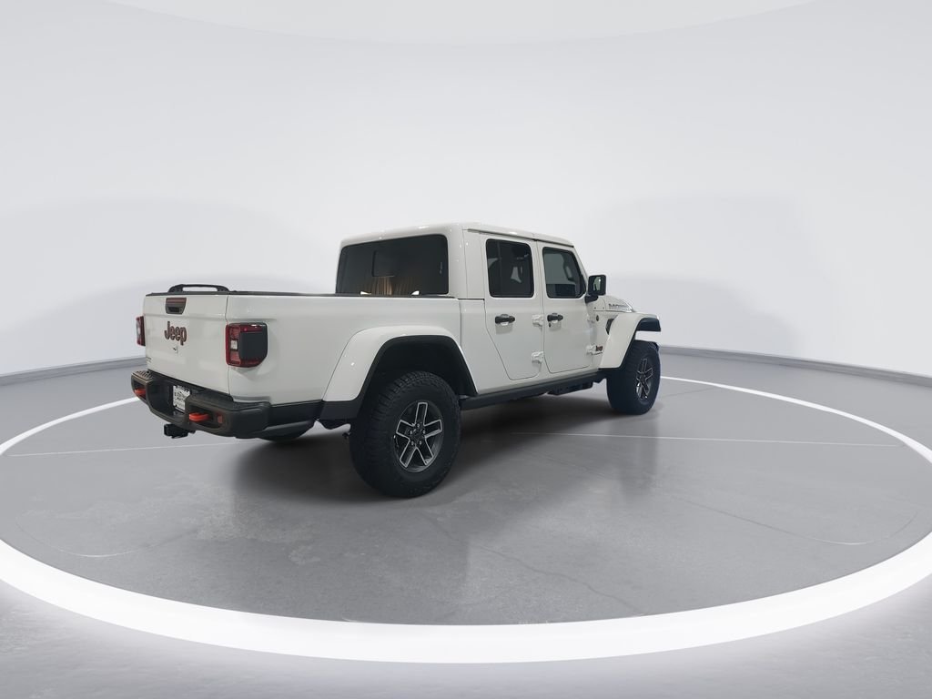 New 2026 Bright White Clear-Coat Exterior Paint Jeep Mojave X image 8