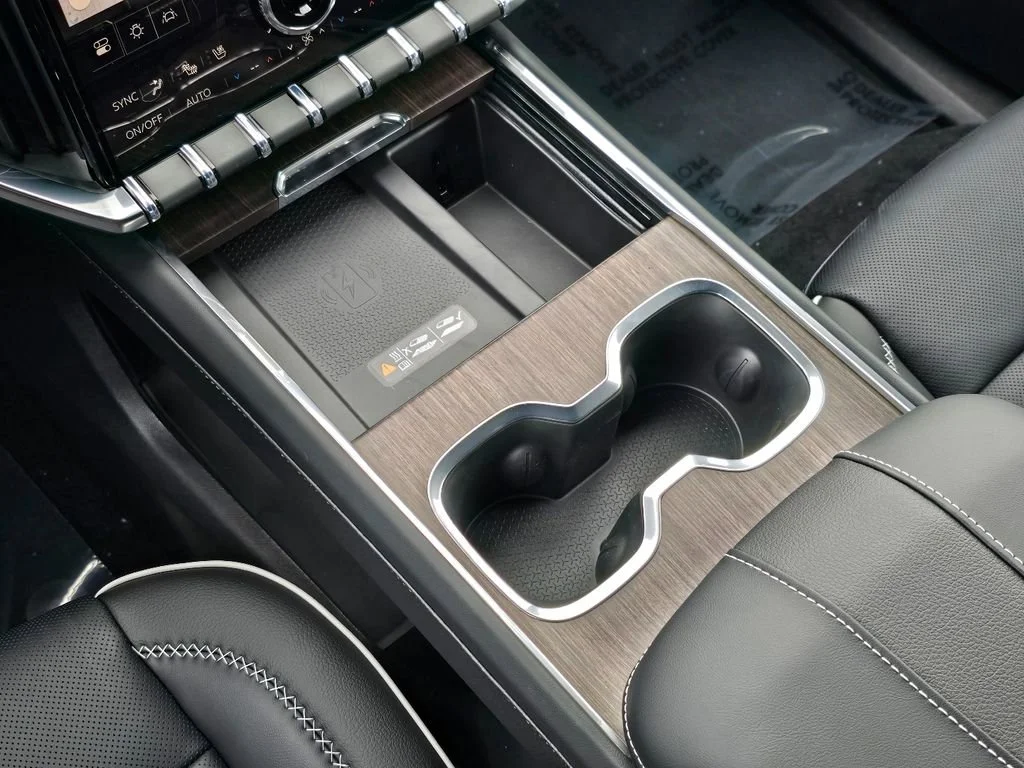 2026 GMC Acadia Denali - Photo 22