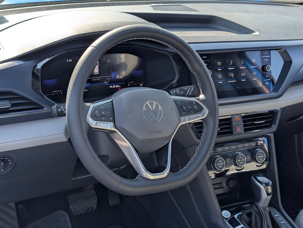 2024 Volkswagen Taos SE - Photo 17