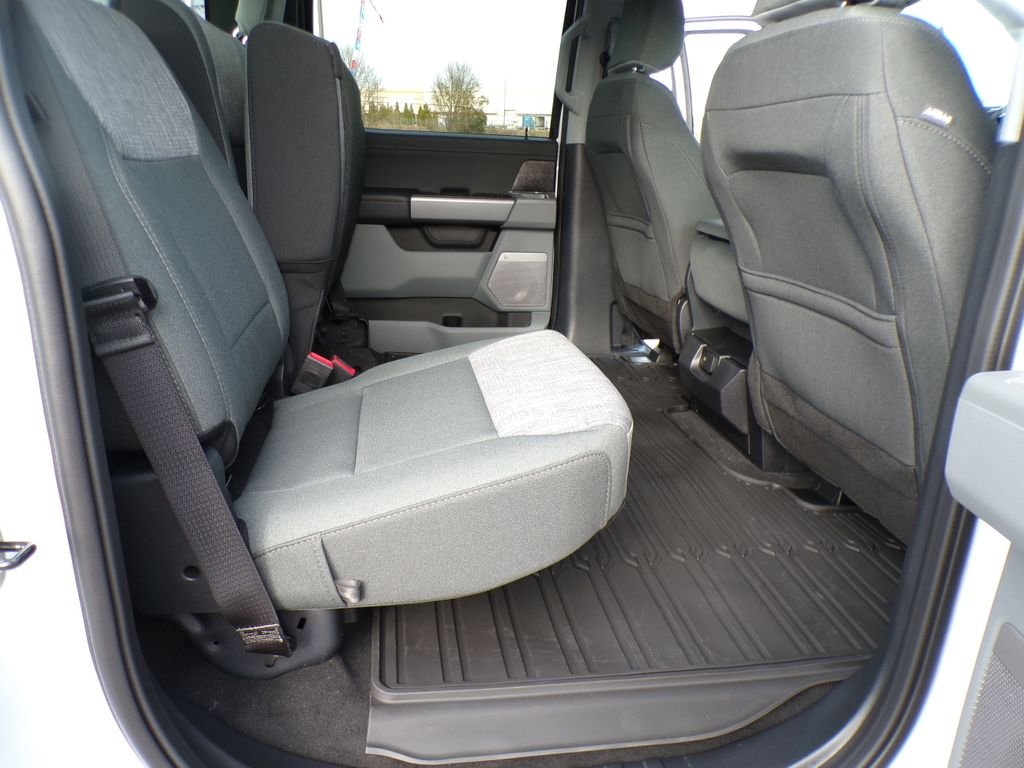 New 2026 Oxford White Ford F-350® XLT image 28