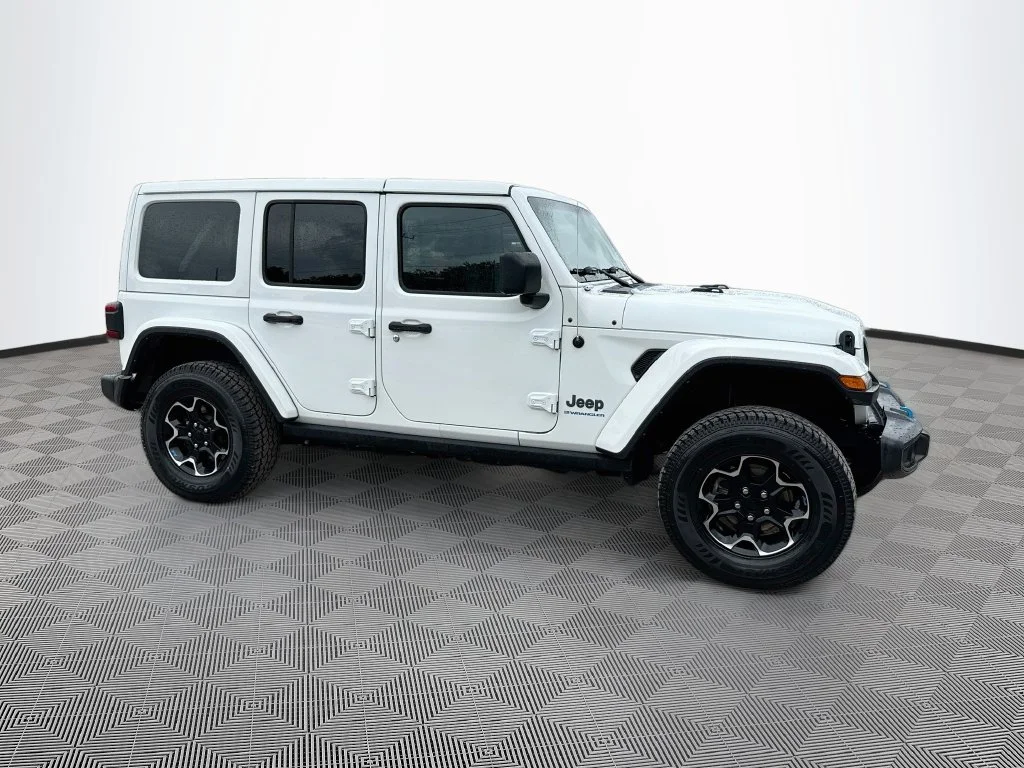 Used 2023 White Jeep Rubicon 4xe image 5