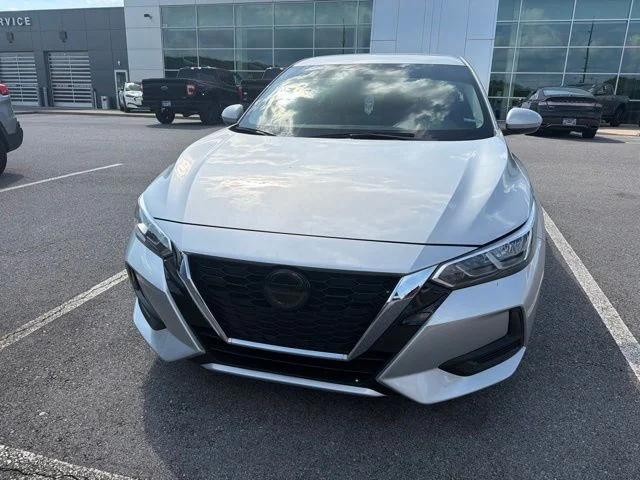 Used 2022 Silver Nissan SV image 11