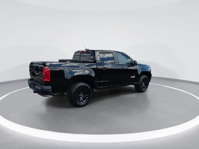Used 2022 Black Chevrolet Z71 image 2