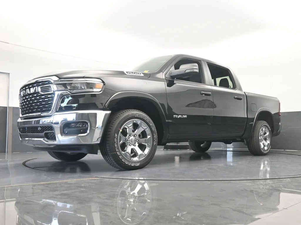 New 2026 Diamond Black Crystal Pearl-Coat Exterior Paint RAM Big Horn/Lone Star image 49