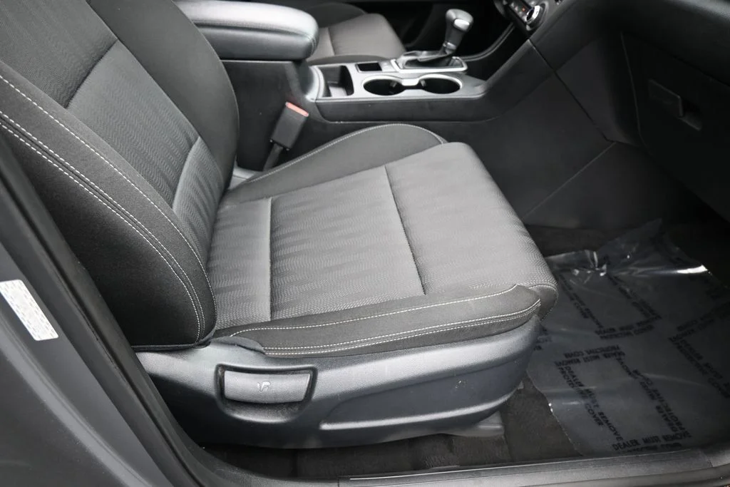 Used 2022 Steel Gray Kia LX image 36