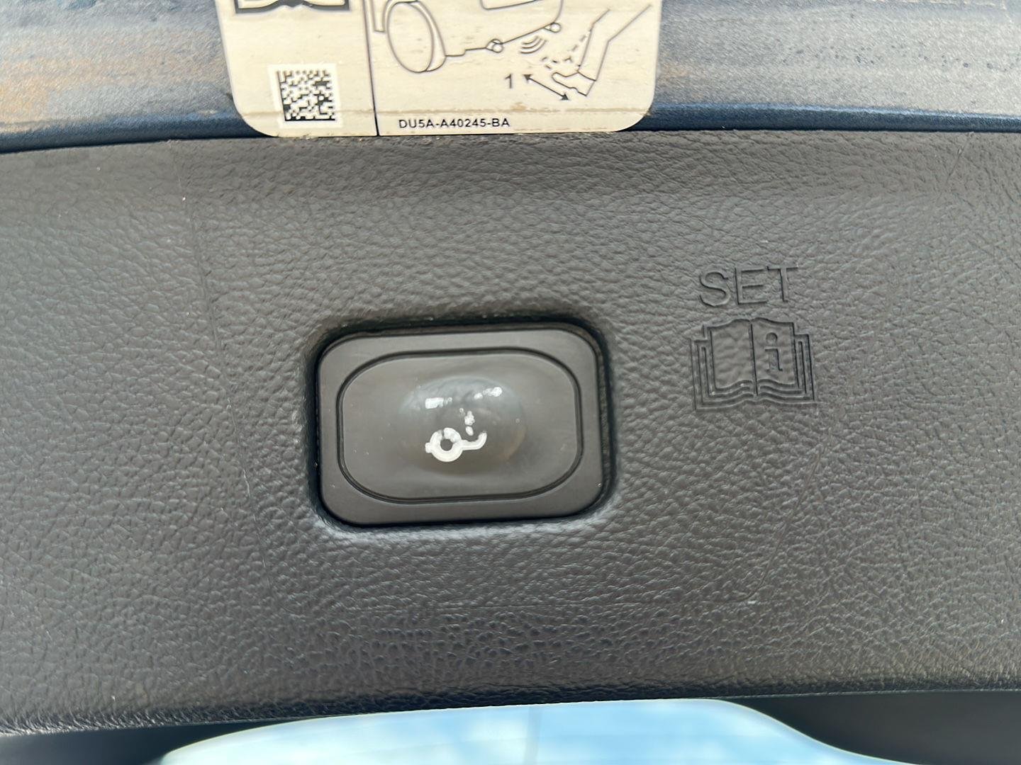 Used 2019 Blue Metallic Ford SEL image 31