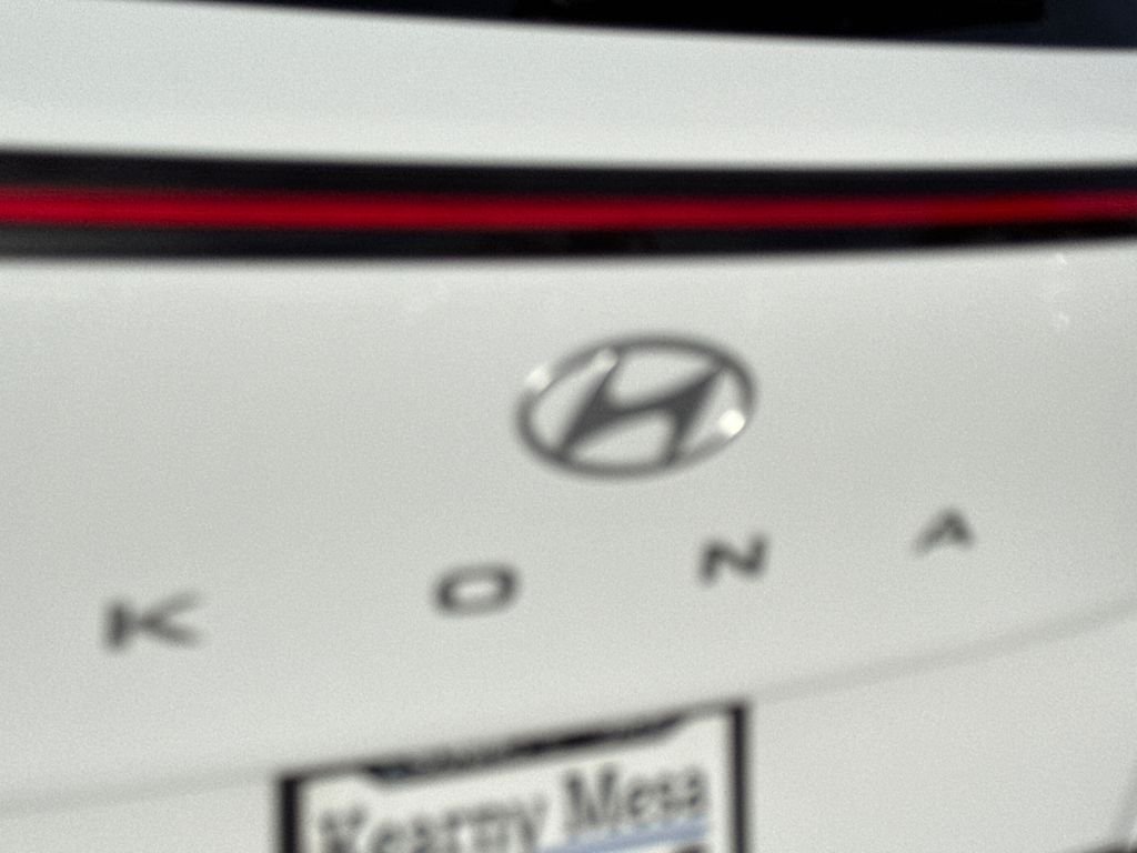 Used 2026 White Hyundai SEL Sport image 11