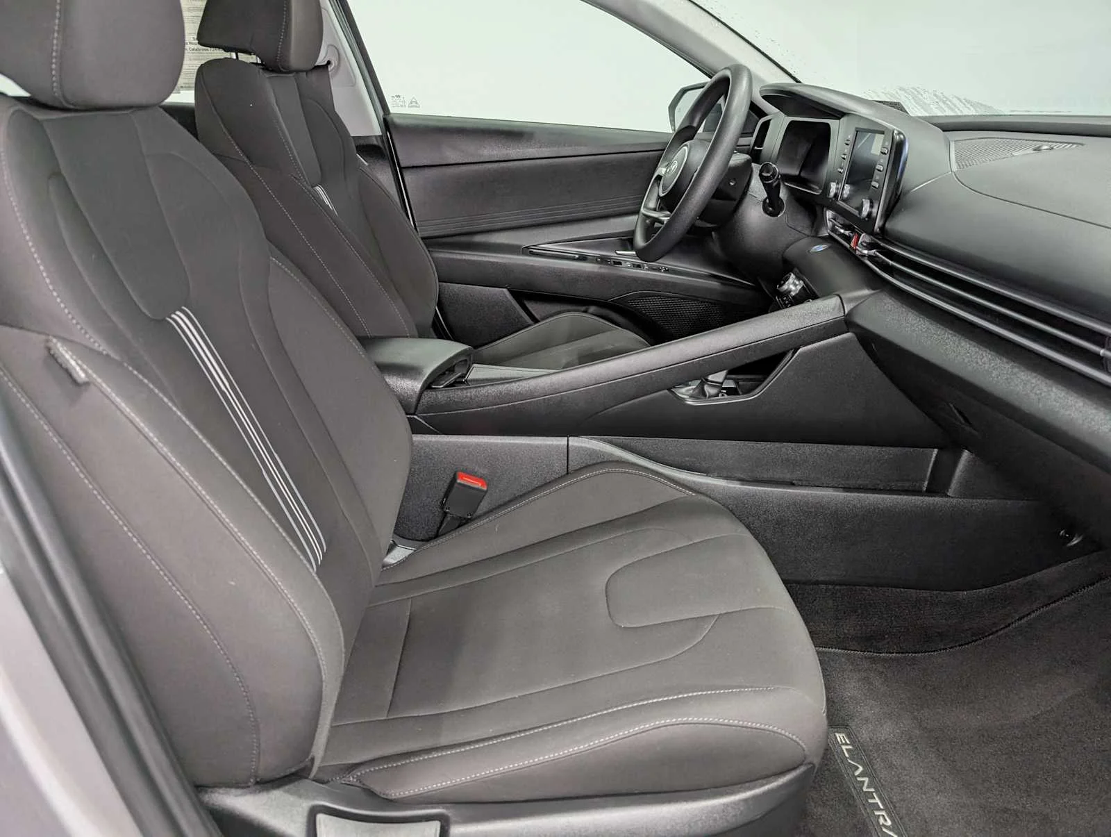 Used 2025 Fluid Metal Hyundai Blue image 38