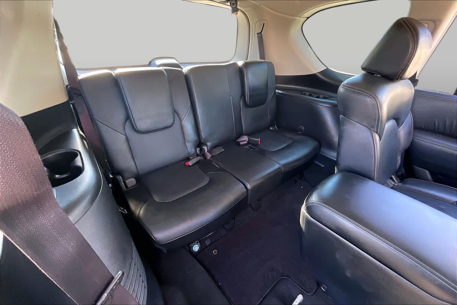 Used 2017 Pearl White Nissan Platinum image 31