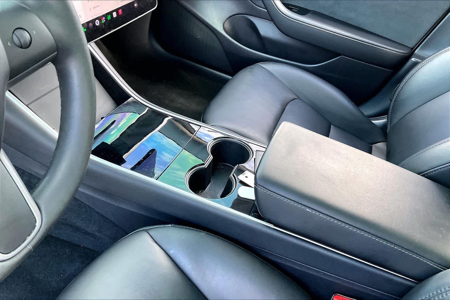 Used 2020 Pearl White Multi-Coat Tesla Standard Range image 13