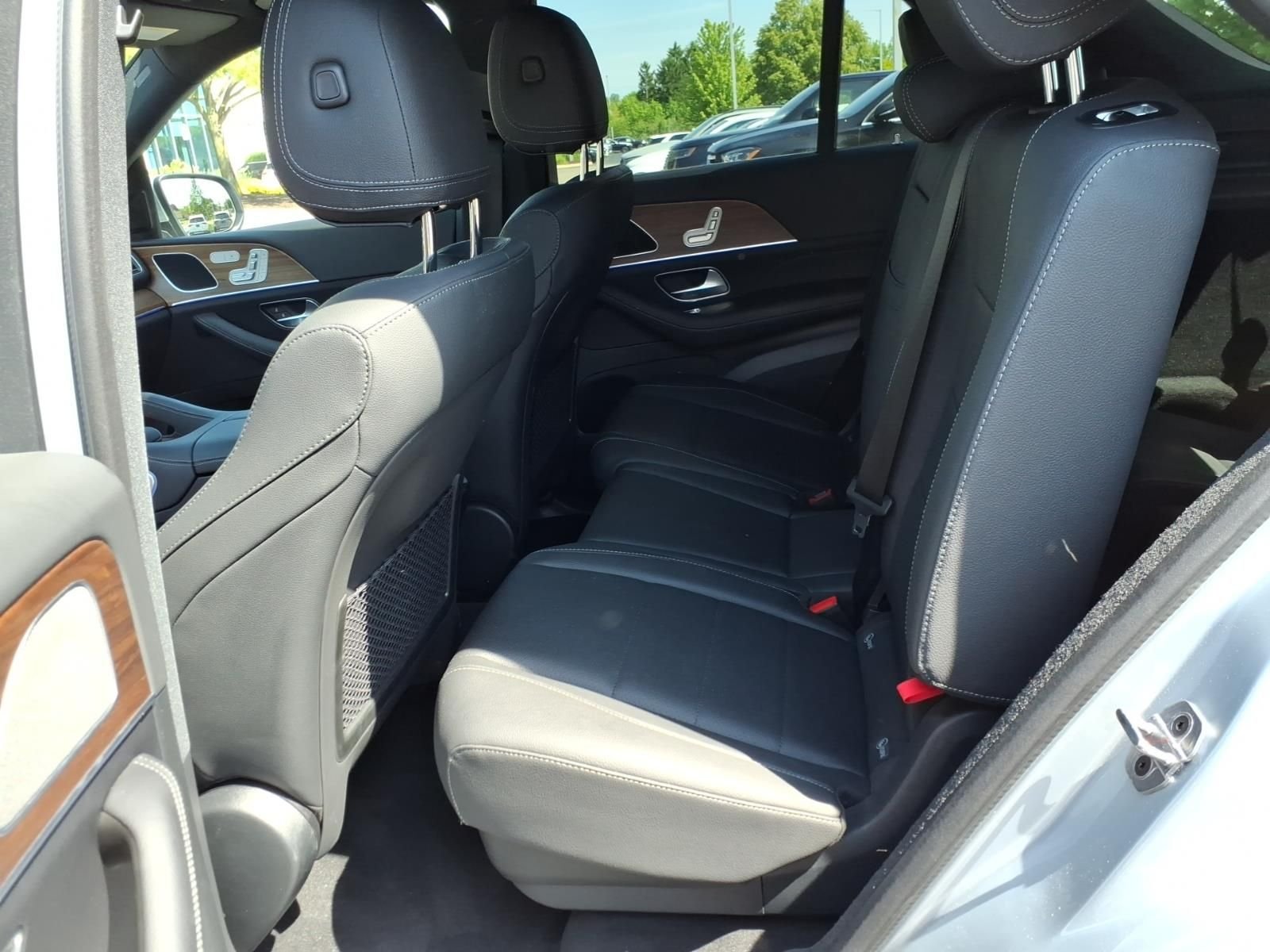 Certified Used 2025  Mercedes-Benz GLE 350 image 12